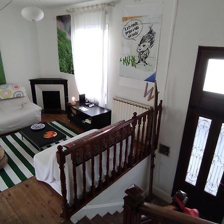 Grande Maison Ancienne Simple Et Spacieuse. ヴィシー エクステリア 写真